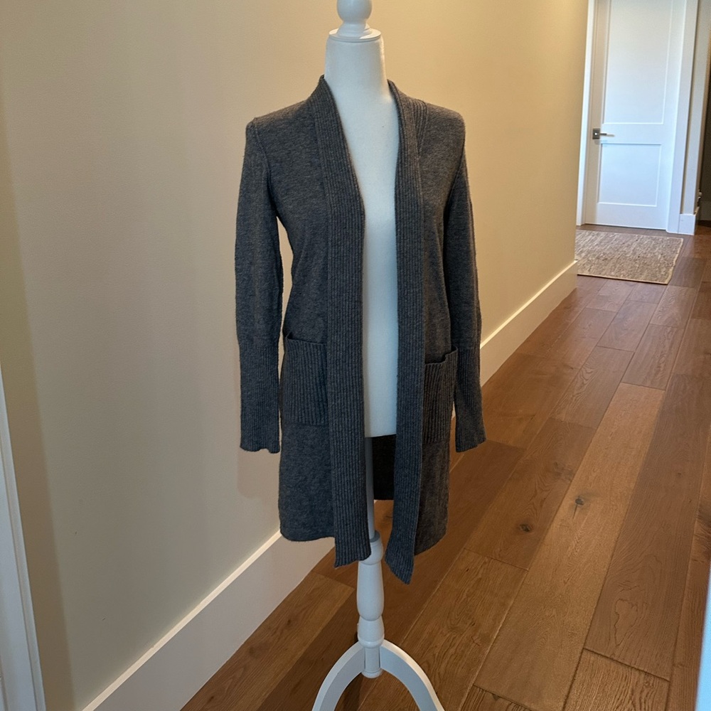 BARNEYS CARDIGAN M